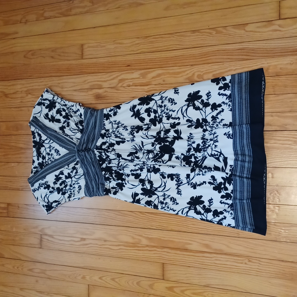 Beautiful floral Jones New York dress
